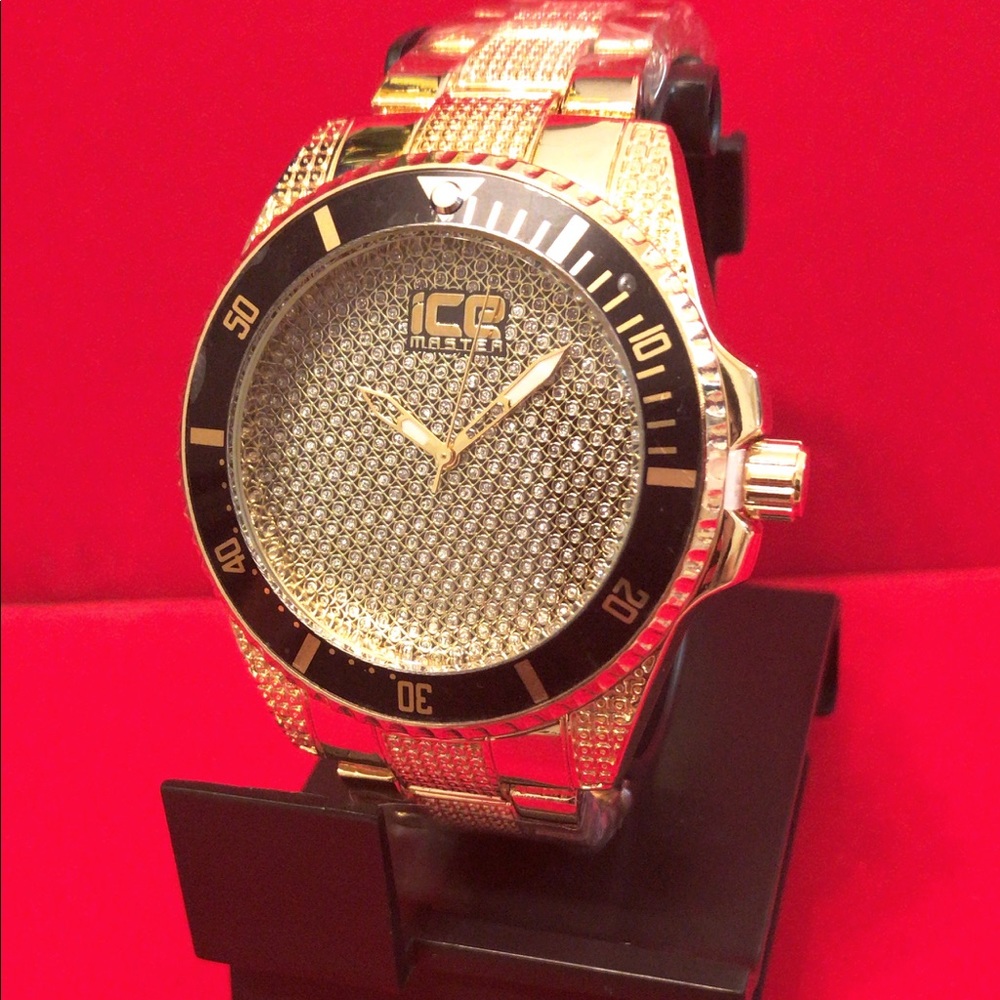 Mens watch